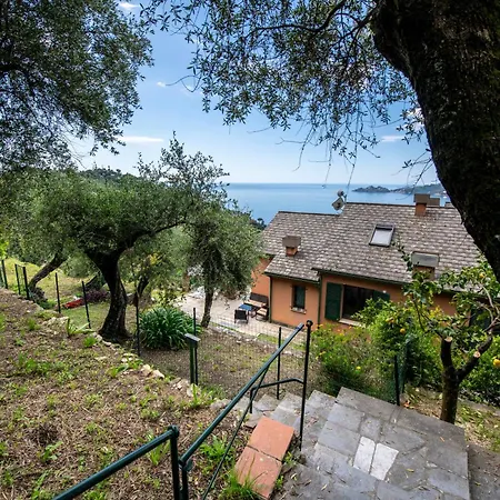 Διαμέρισμα 231b- Casa Sant'ambrogio Vista Mare, 2 Chilometri Dal Centro Di E Dal Mare