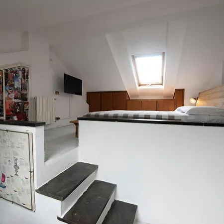 Διαμέρισμα 231b- Casa Sant'ambrogio Vista Mare, 2 Chilometri Dal Centro Di E Dal Mare *