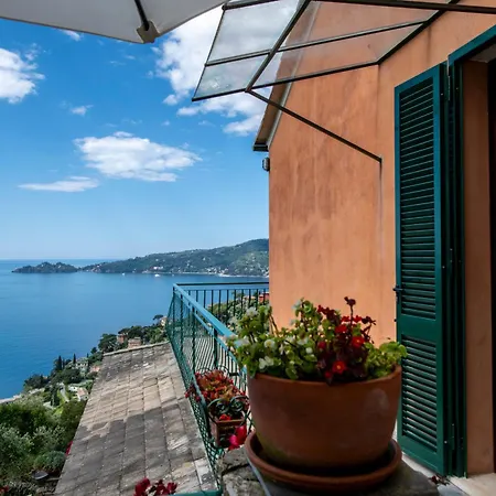 231b- Casa Sant'ambrogio Vista Mare, 2 Chilometri Dal Centro Di E Dal Mare *