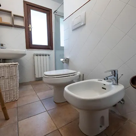231b- Casa Sant'ambrogio Vista Mare, 2 Chilometri Dal Centro Di E Dal Mare Appartement *