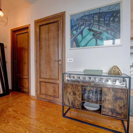 231b- Casa Sant'ambrogio Vista Mare, 2 Chilometri Dal Centro Di E Dal Mare Appartement *